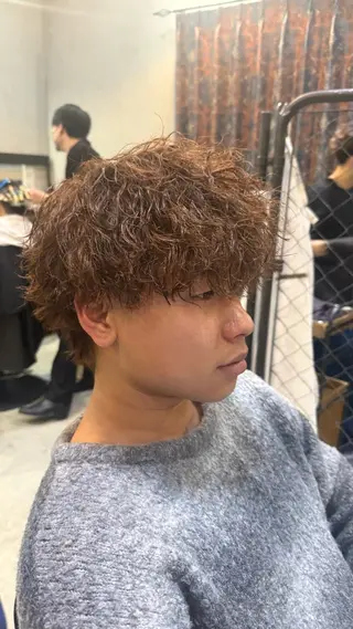 パーマ Bernie boyのヘアスタイル