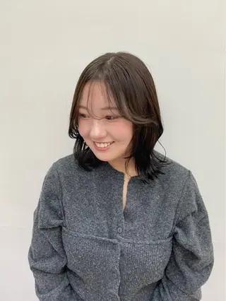 ミディアム カラー momo / カラーモデルのヘアスタイル