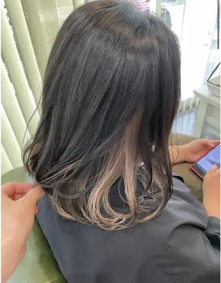 カラー Lucca Lance所属・岩間 渉のヘアスタイル