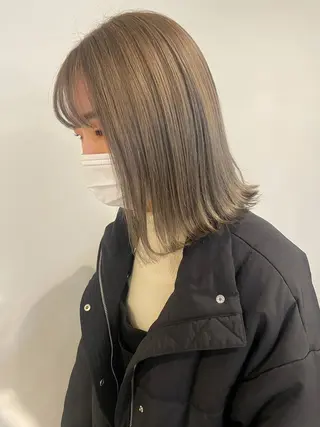 ミディアム カラー 佐藤 永夏のヘアスタイル