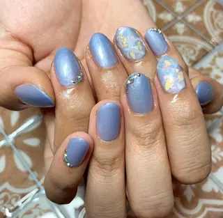 ネイル 駒月 明日香の眉毛・アイブロウイメージ