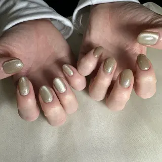 ネイル repos~ルポ~所属・里見 麗のネイルデザイン