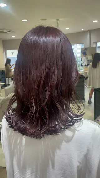 ミディアム カラー ayano / 透明感・くすみカラーのヘアスタイル