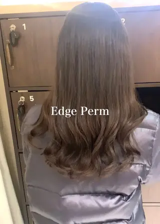 セミロング パーマ 古沢 新のヘアスタイル