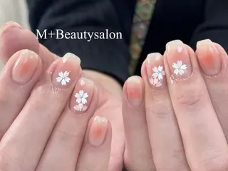 ネイル M+  Beauty Salonのネイルデザイン