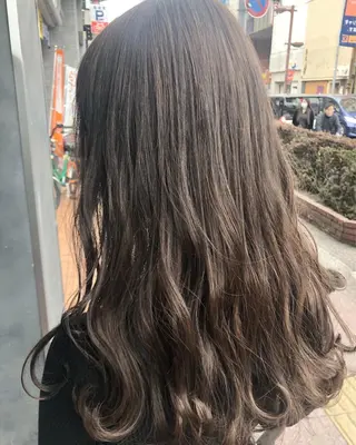 ロング CHIC 岩下真衣のヘアスタイル