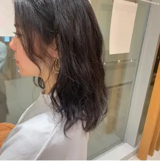 ミディアム パーマ 下川 由貴のヘアスタイル