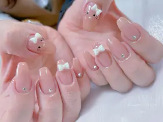 ネイル ネイルサロンエクラ 🫧Shizukaのネイルデザイン