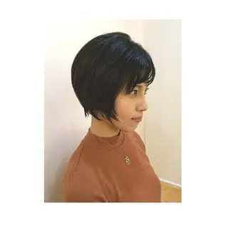 ショート EMANON名古屋所属・美谷添（ミヤゾエ） まどか大人ヘアサロンのヘアスタイル