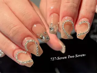 ネイル 727 nailのネイルデザイン