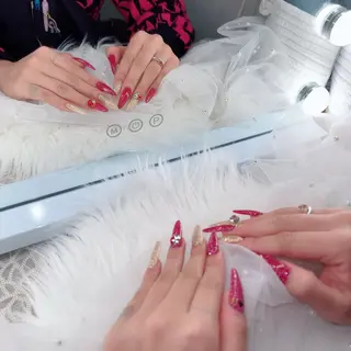 セミロング artnailgallery所属・gallery Yumiのネイルデザイン