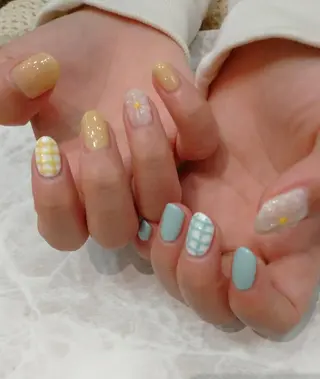 ネイル 會田 瑠衣のネイルデザイン