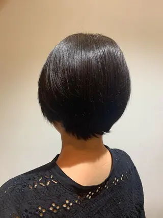 ショート カラー 畠中 望来のヘアスタイル