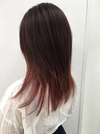 カラー 新島 美恵子のヘアスタイル