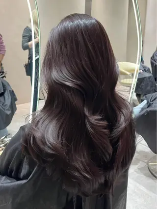 ロング 顔周りカット/ 透明感カラー/ユナのヘアスタイル