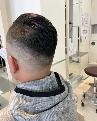 メンズ 本田 卓也のヘアスタイル