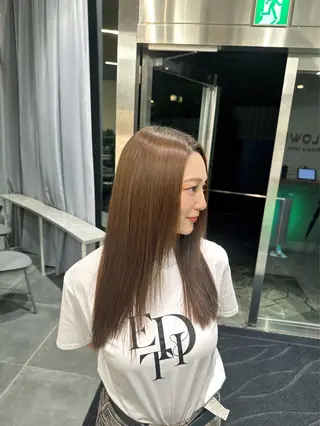 セミロング Wisteria所属・美髪特化✨ 伊織✨縮毛矯正✨のヘアスタイル