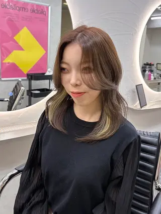 カラー Hz/ヘルツ SHIHOのヘアスタイル