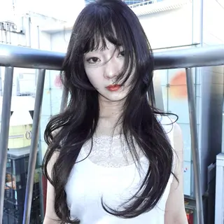 ロング カラー レイヤーカット ハッシュカットのヘアスタイル