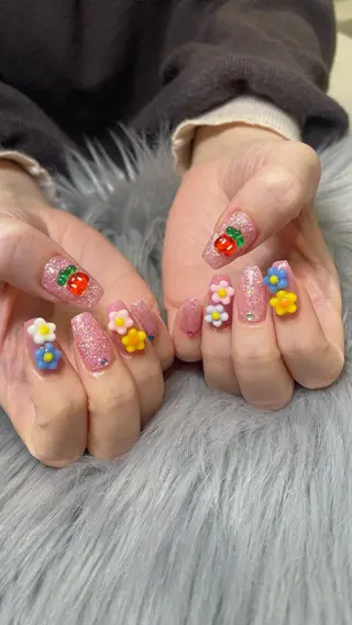 ネイル RICO NAIL所属・RICO Nail パーツつけ放題🌈のネイルデザイン