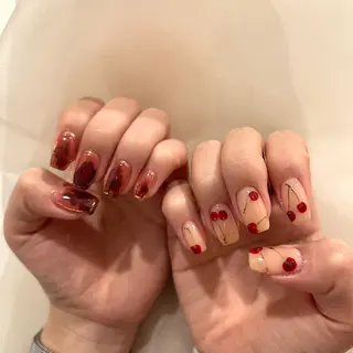 ネイル 黒葛原 めぐみのネイルデザイン