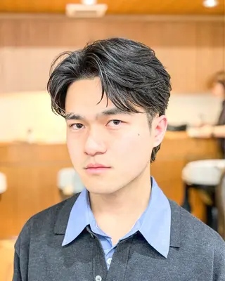 ショート パーマ 【メンズ縮毛矯正】 FILMS  軍司のヘアスタイル