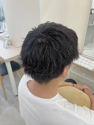 パーマ メンズ NaVIユウジ ブリーチカラーのヘアスタイル
