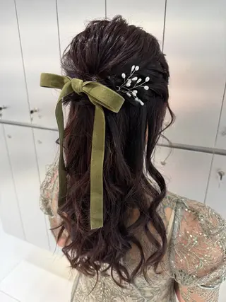 ヘアアレンジ ヘアセット🎀耳つぼ 👂💎MONAMIのヘアスタイル