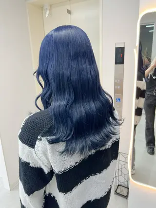 セミロング maya レイヤーカットのヘアスタイル