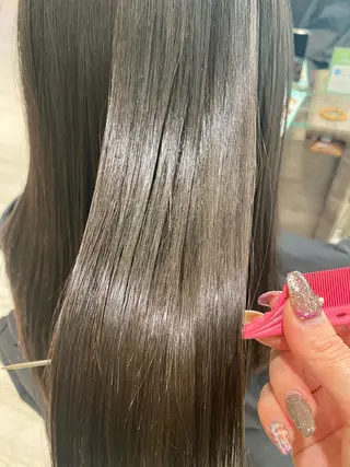 ロング ベージュ/インナー カラー🤍Rieのヘアスタイル