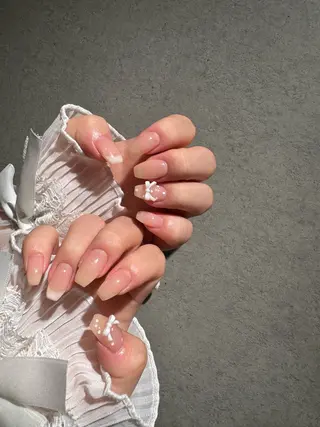 ネイル I-nailロング /ワンホン/キラキラのネイルデザイン