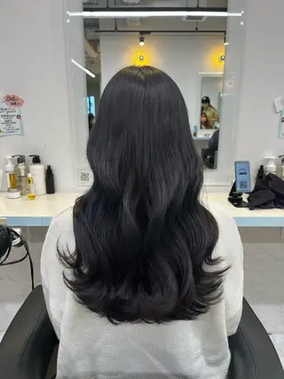 ロング カラー ブリーチカラー 🩵MIZUKIのヘアスタイル