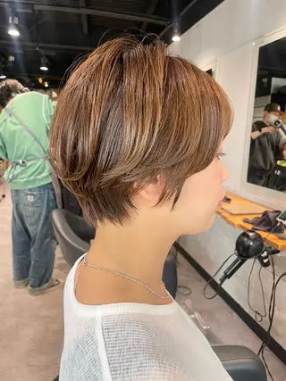 ショート カラー 🦋ハイトーンボブ ショート🦋トシキのヘアスタイル