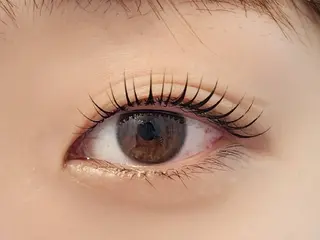 マツエク・マツパ yeon所属・烏丸御池まつ毛・眉毛 専門店|suzukaのマツエク・マツパデザイン