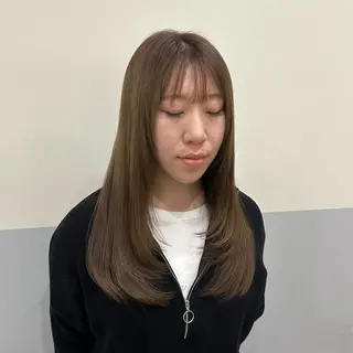 ロング basho岡本 菜那のヘアスタイル