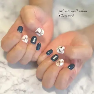 ネイル KOMINE TOMOKOのネイルデザイン