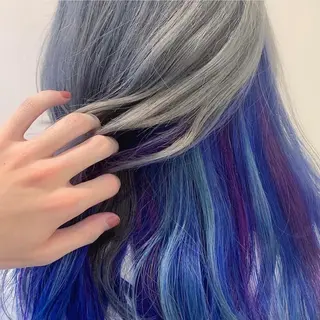 セミロング カラー ハイトーン/ウルフ /小澤凌祐🦕のヘアスタイル