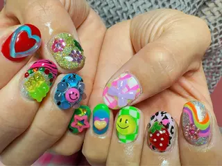 ネイル Nail Atelier IamI所属・アイアムアイ 大村磨衣のネイルデザイン