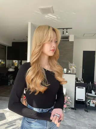 ロング AIKA /透明感カラー✨️/のヘアスタイル