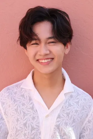 メンズ パーマ メンズ ヘアメイク  ハイトーン キャロのヘアスタイル