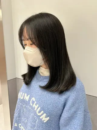 セミロング SALOWIN新宿三丁目East店3F所属・ナチュラル🪴抜け感 🫧sonokoのヘアスタイル