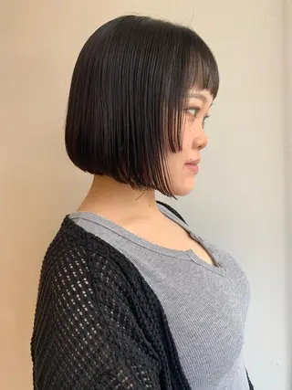 ミディアム moeka レイヤー /艶カラー/韓国のヘアスタイル