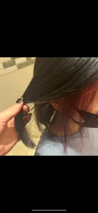 カラー 安達 葵のヘアスタイル