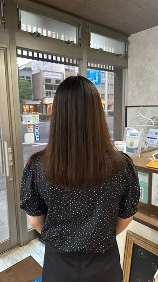 ミディアム なぎは/暗髪・ ナチュラルカラーのヘアスタイル