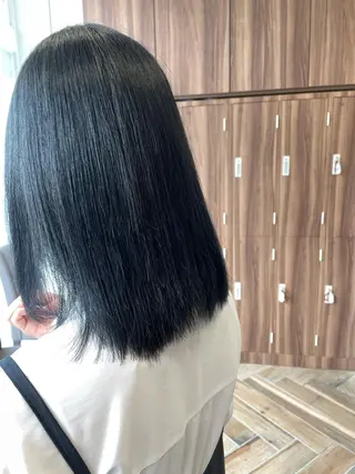 ミディアム カラー ナカタケ ユウのヘアスタイル