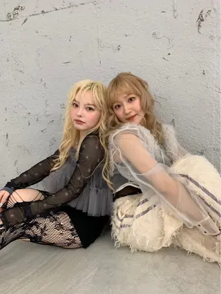 ロング ヘアアレンジ カヨコ/ハイトーン /透明感カラーのヘアスタイル