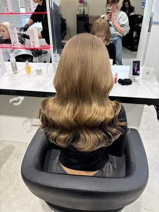 ロング Wカラー/暖色/べ ージュりく©︎🐝のヘアスタイル