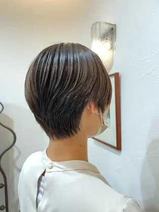 ショート CRESCENDO 本杉春菜のヘアスタイル