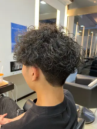 ショート カラー メンズ 吉田 隆之介のヘアスタイル