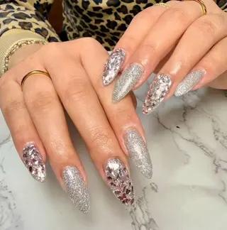 ネイル M.N_ nailのネイルデザイン